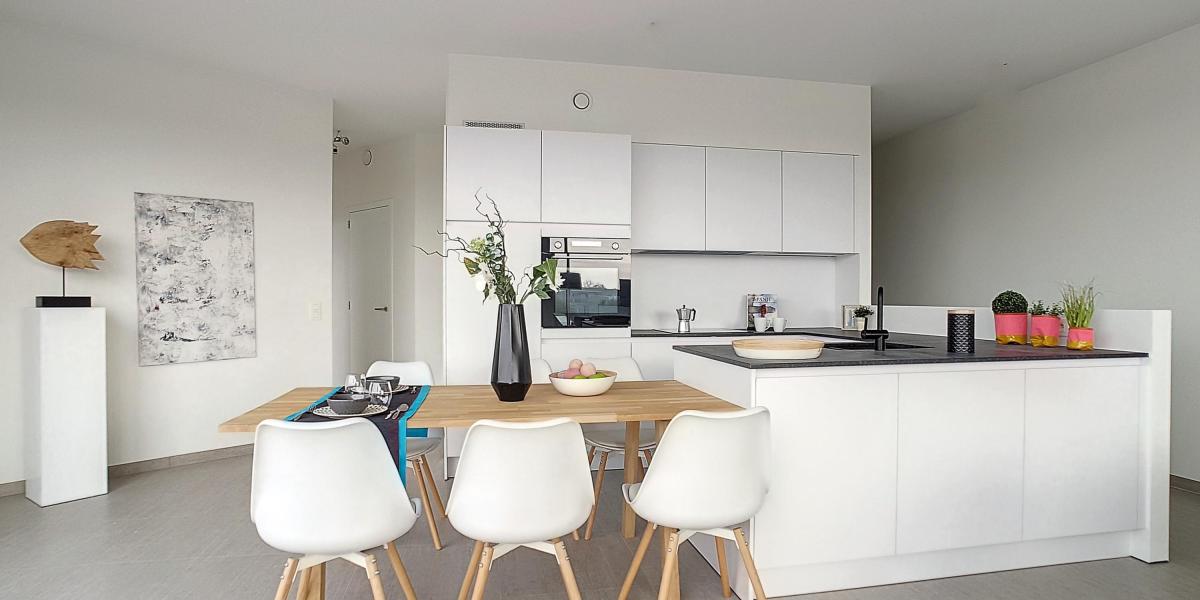 witte moderne open keuken