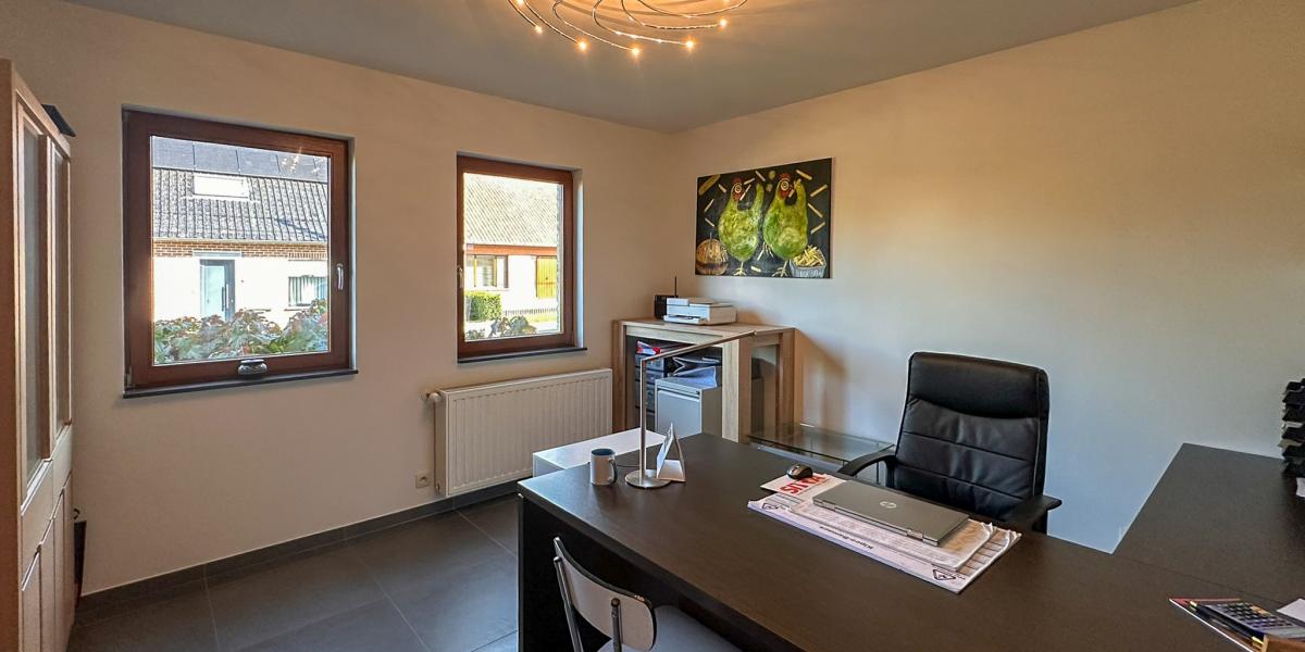 ruime woning Vlamertinge te koop